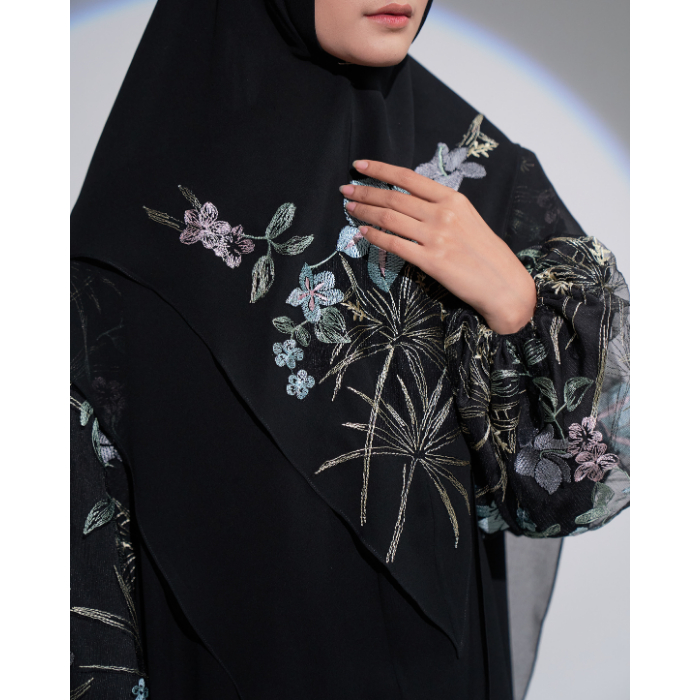 Modest Wear AIKILA : ZAHRA in Black (Telang)