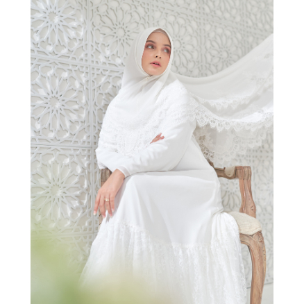 Modest Wear AIKILA : HAYYA in White