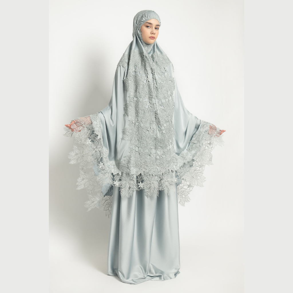Mukena AIKILA : QIRANI in Tosca