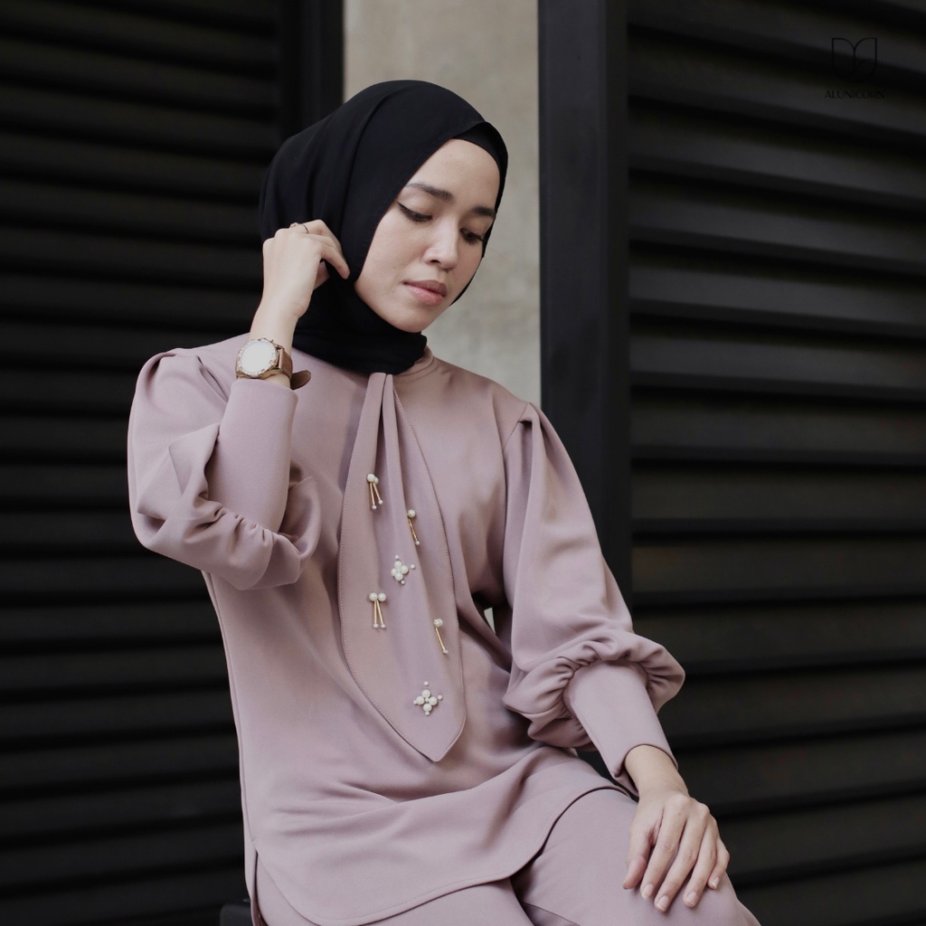 Alunicorn - Bia Series - Zola OneSet - Blouse wanita - Pants wanita