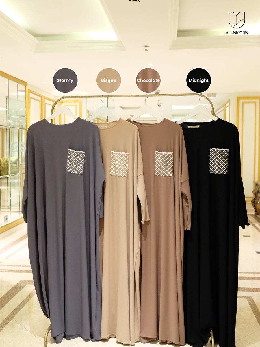 Alunicorn - Jenaya Batwing Dress - Dress jersey - Maxi Dress