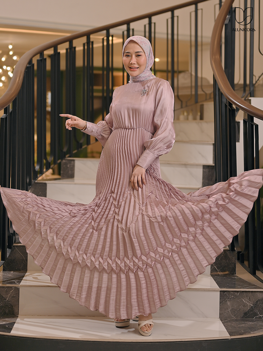 Alunicorn X Marissya Icha - Lucia Dress - Shimmer Dress - Maxi Dress