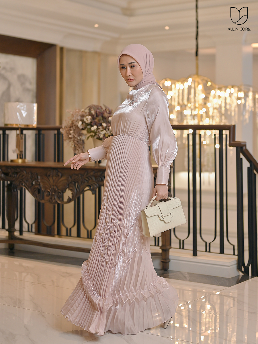 Alunicorn X Marissya Icha - Lucia Dress - Shimmer Dress - Maxi Dress