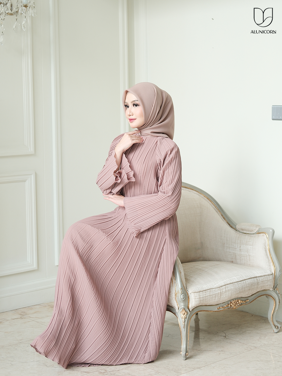 Alunicorn - Serenity From Raya Collection - Saphira Dress - Maxi Dress