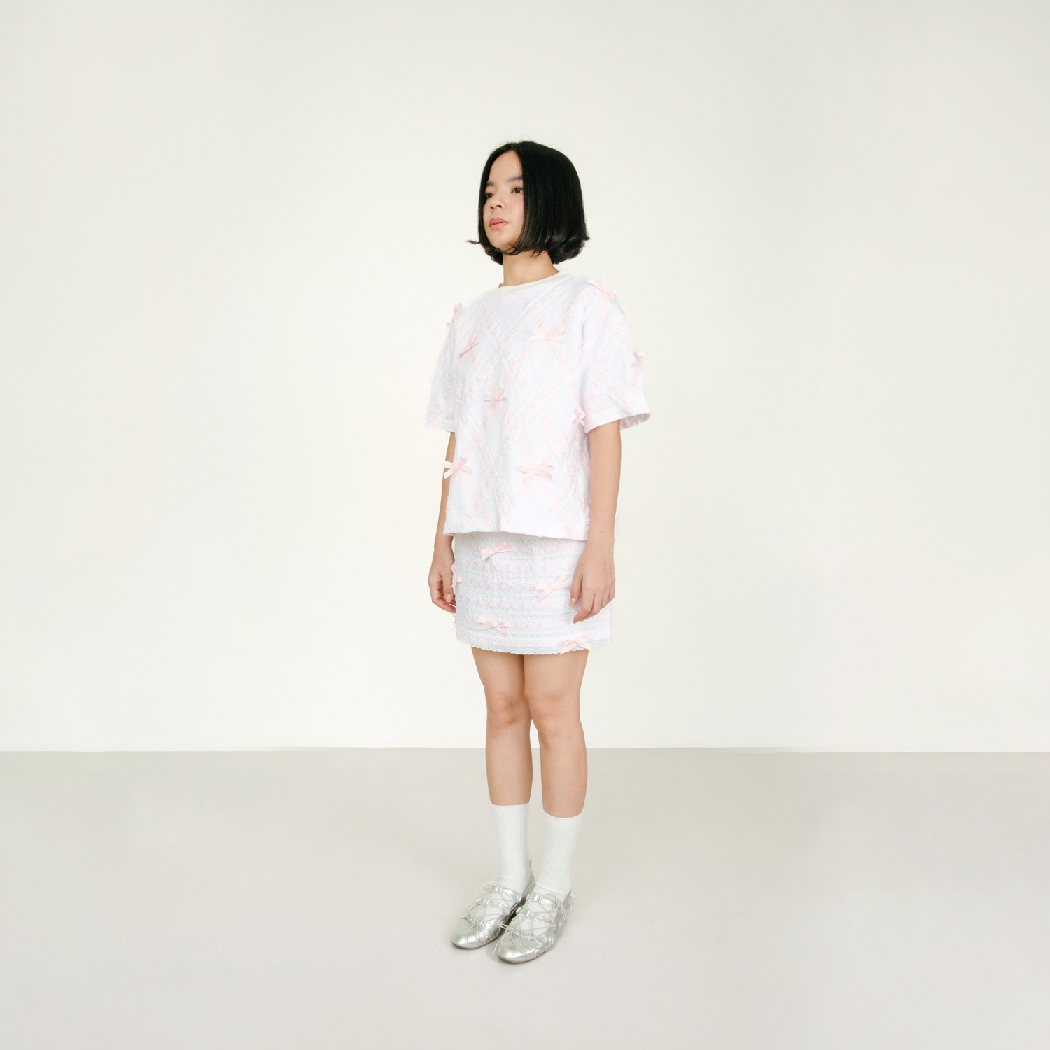 Argyle Broderie Ribbon T-shirt in Pink