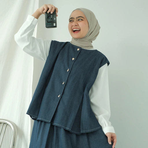 Image of Mono Vest - ATKEY x Maryam Nurul