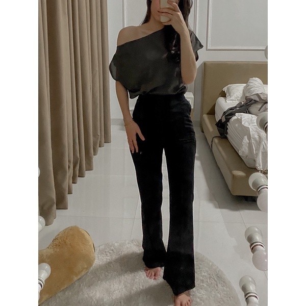 TO.KART Nara Top | Your Basics Collection