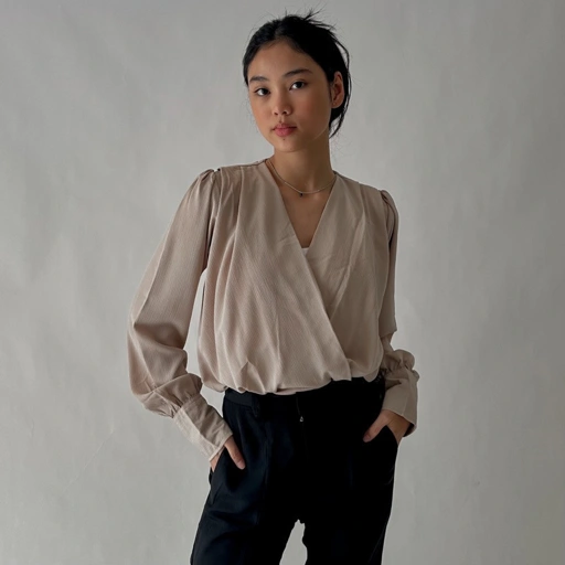 Image of TO.KART Aeri Top | All-Time Essential Collections