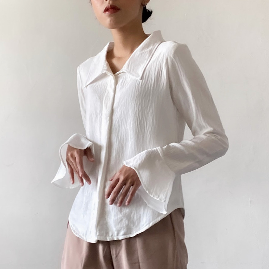 TO.KART Eve Shirt | Flowy Collection