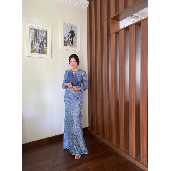 amrthelabel / aleena hijab / dodger blue