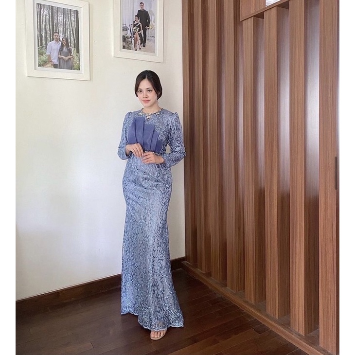 amrthelabel / aleena hijab / dodger blue