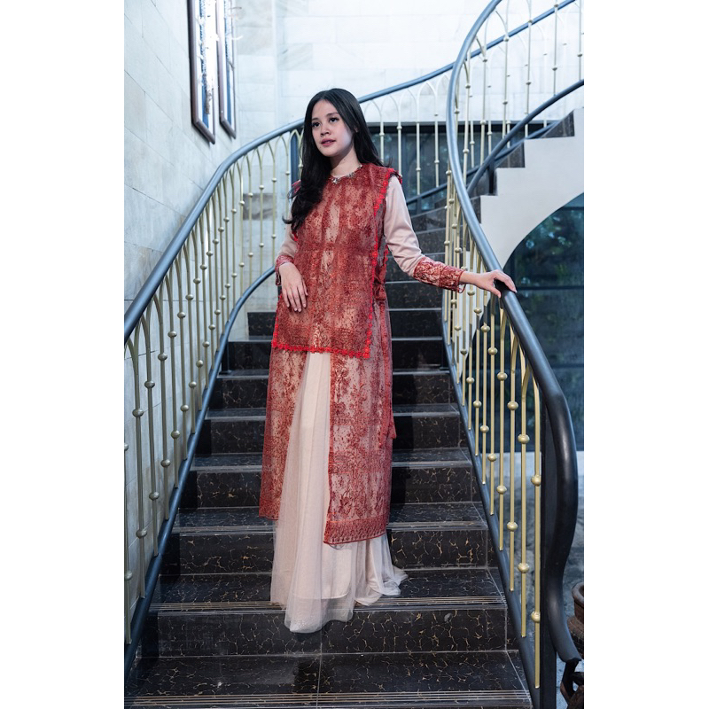 amrthelabel / vinila hijab / terracota nude