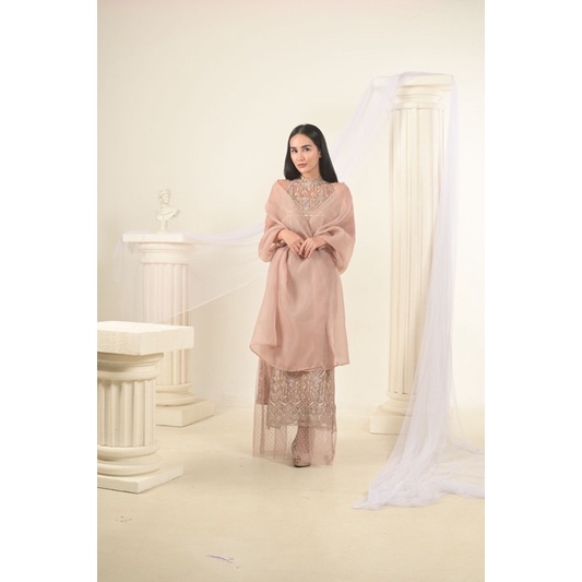 amrthelabel / viola midi / nude cream