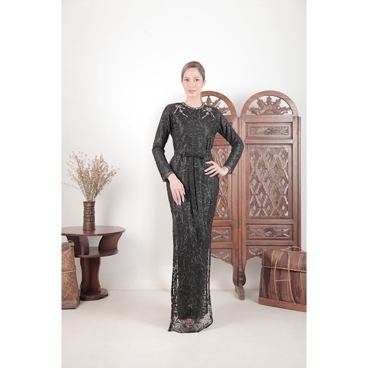 amrthelabel / shalika hijab / black