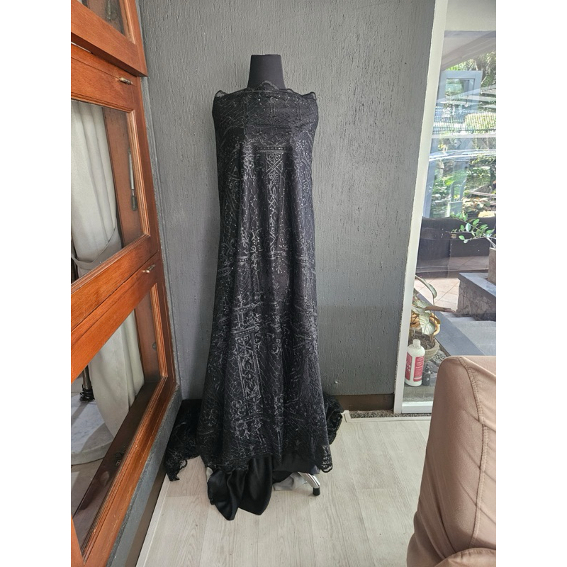 amrthelabel / shalika hijab / black