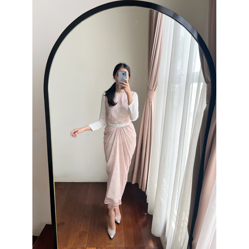 amrthelabel / celena set / rose white