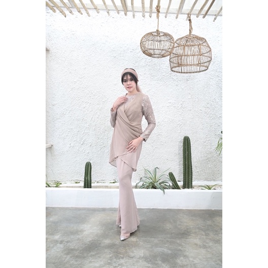 amrthelabel / vanno hijab / nude cream