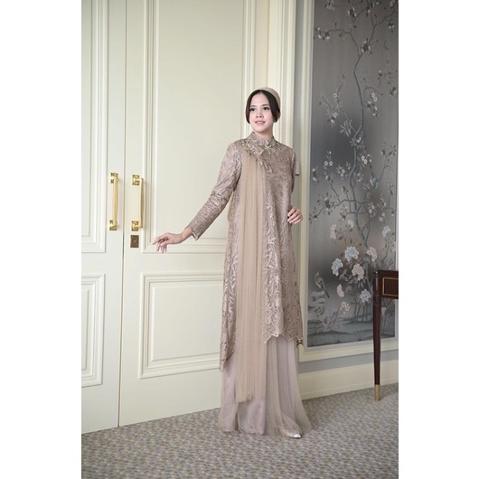 amrthelabel / lilium hijab / light brown