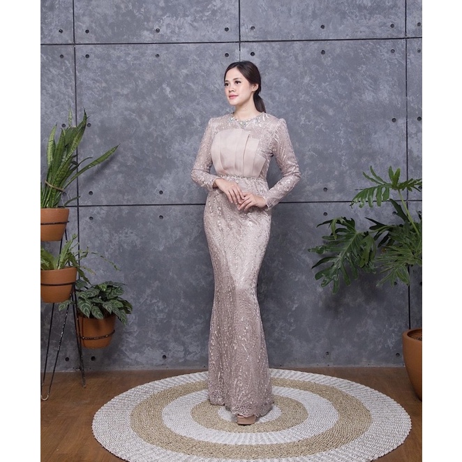 amrthelabel / aleena hijab / nude cream