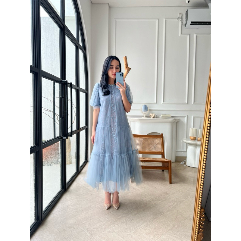 amrthelabel / oscar midi / blue jeans
