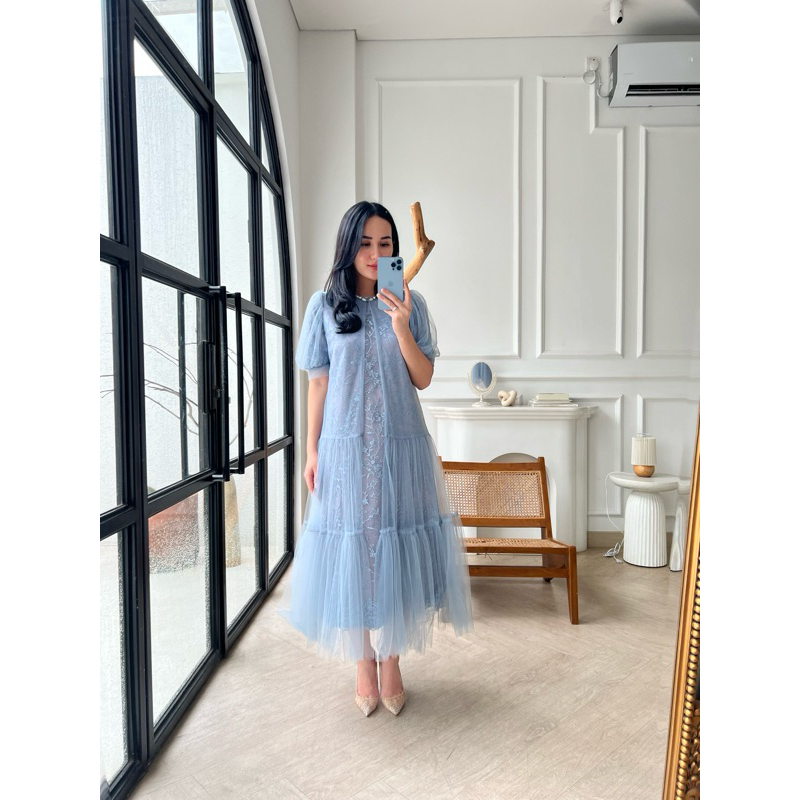 amrthelabel / oscar midi / blue jeans