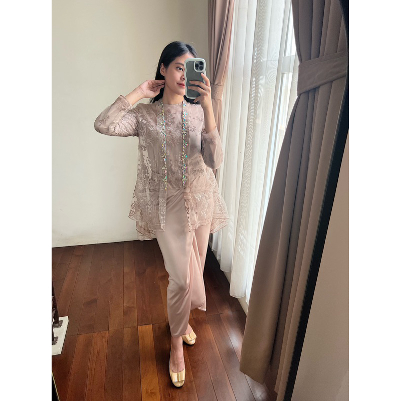amrthelabel / marlli set / nude