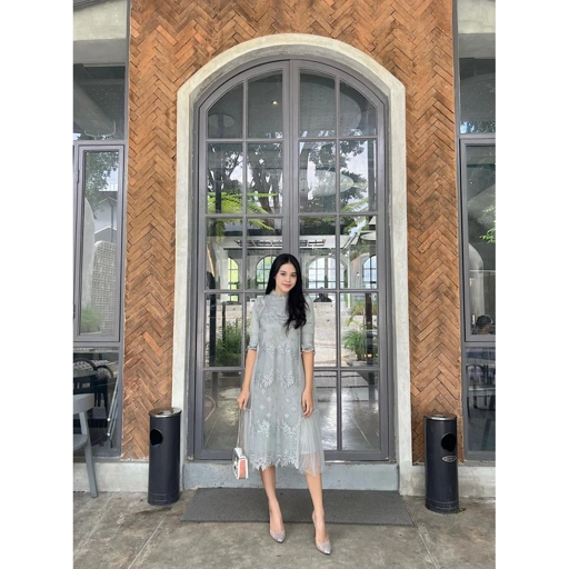 Image of amrthelabel / flora midi / sage