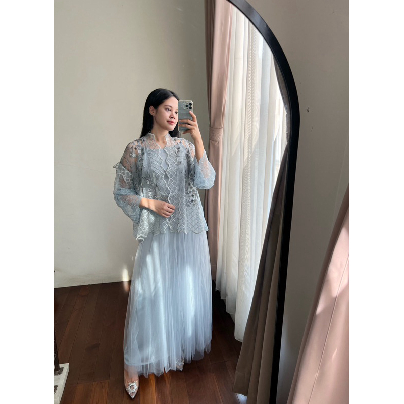 amrthelabel / kamari set / powder blue