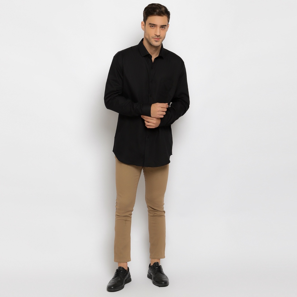 Kemeja Hitam Pria Polos Lengan Panjang Slim Fit