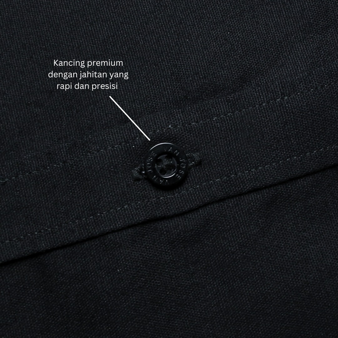 Kemeja Hitam Pria Polos Lengan Panjang Slim Fit