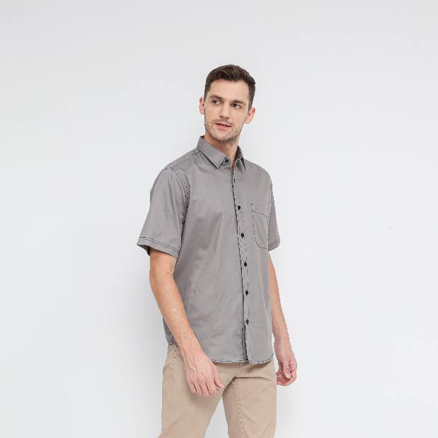 Kemeja Pria Lengan Pendek Casual Reguler Fit Gentle Line Series
