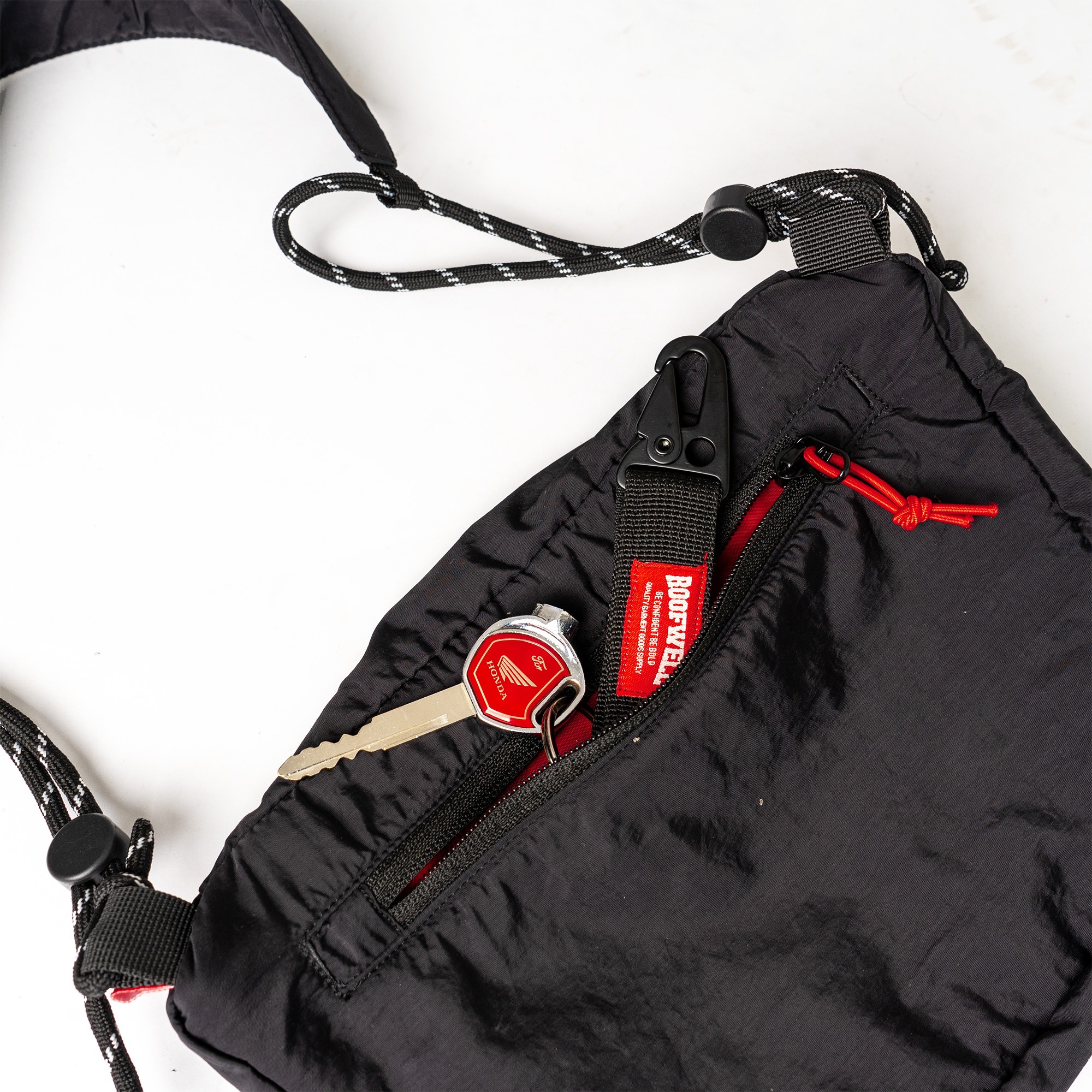 Roofwell - Russo Black | Sling Bag | Tas Selempang | Tas Crinckle Unisex |