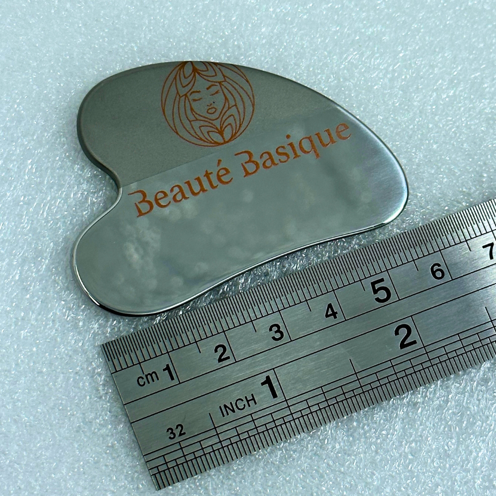 Curved Makeup Spatula