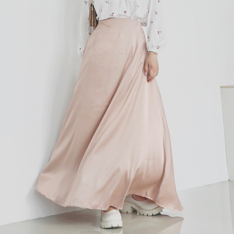 NUNA Premium Sateen Silky Skirt