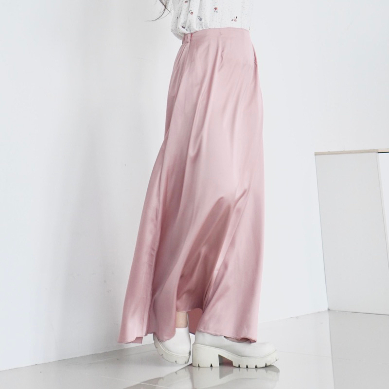 NUNA Premium Sateen Silky Skirt