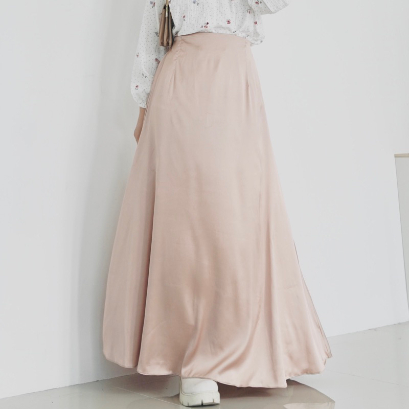 NUNA Premium Sateen Silky Skirt