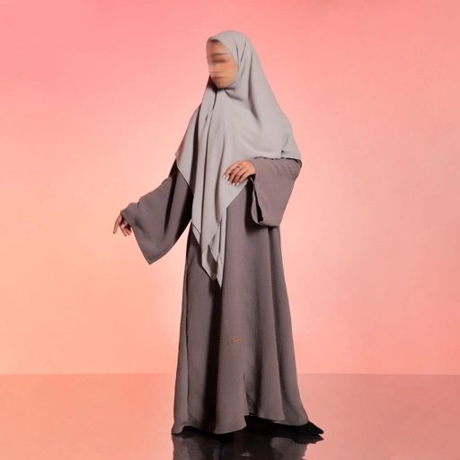 Image of Nehhat Hira Abaya