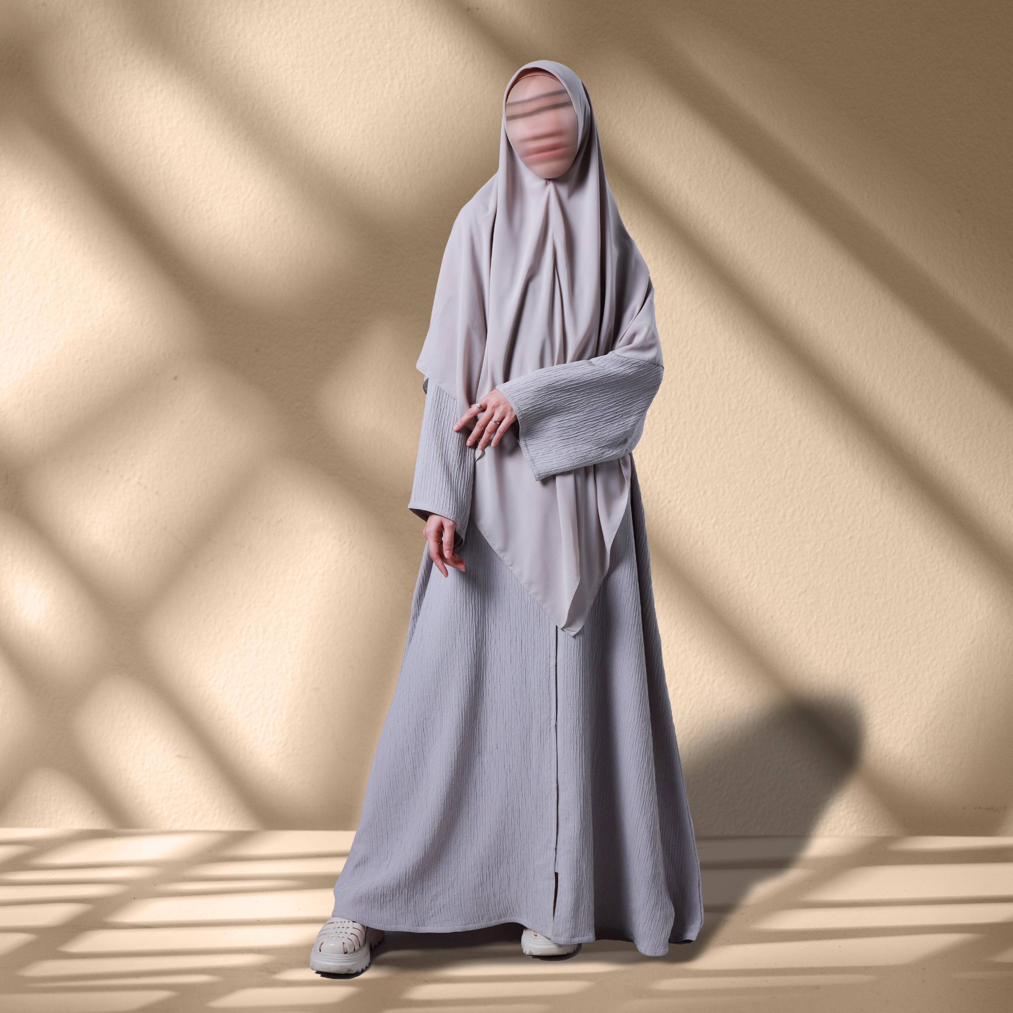 Nehhat Zera Abaya