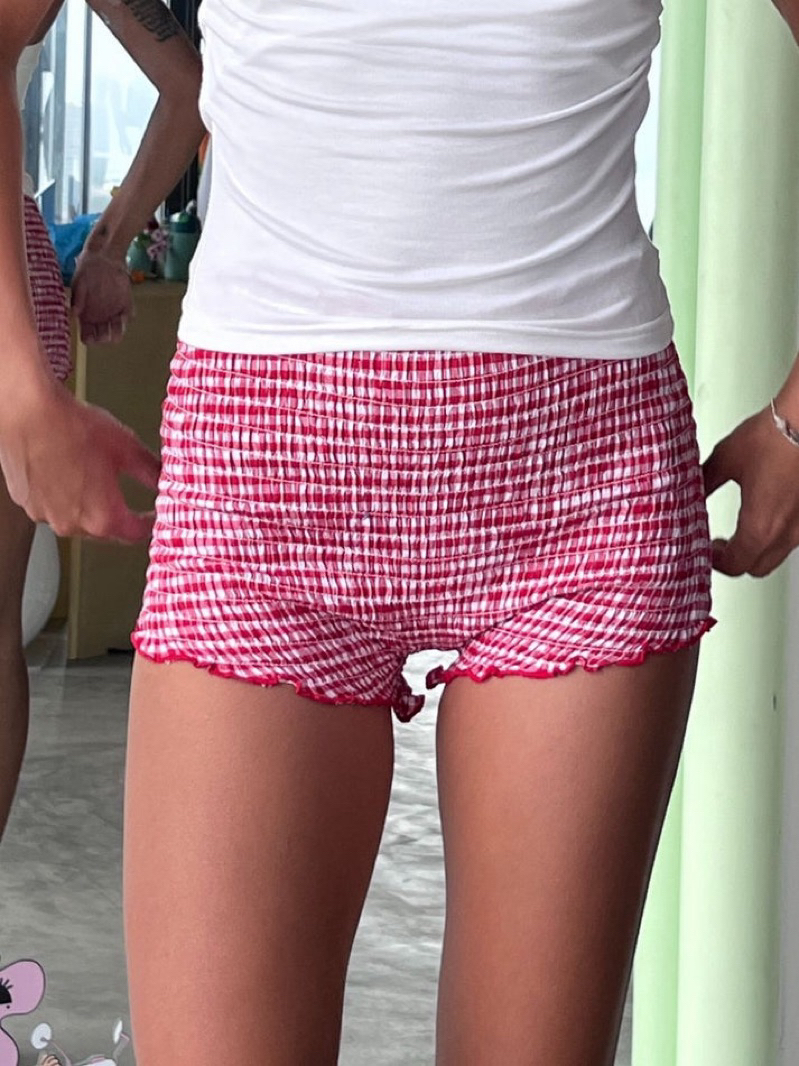 Straw Shorts - The frecklestudio