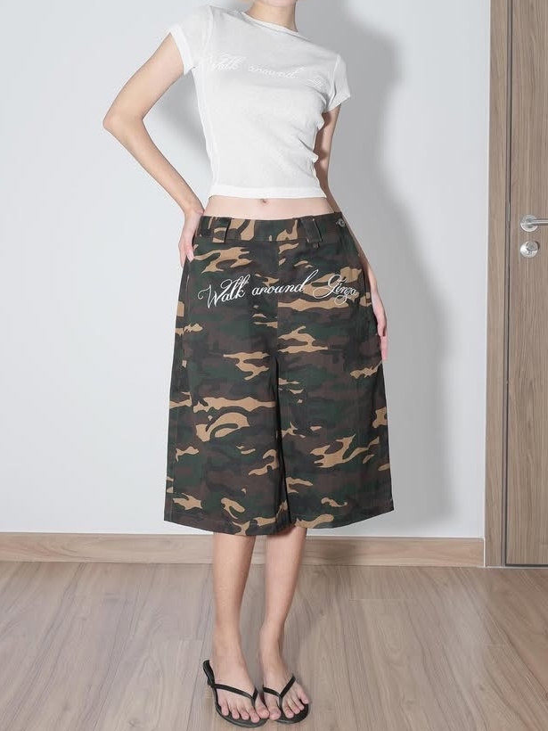 WAG BAGGY SHORT CAMO - 67percent
