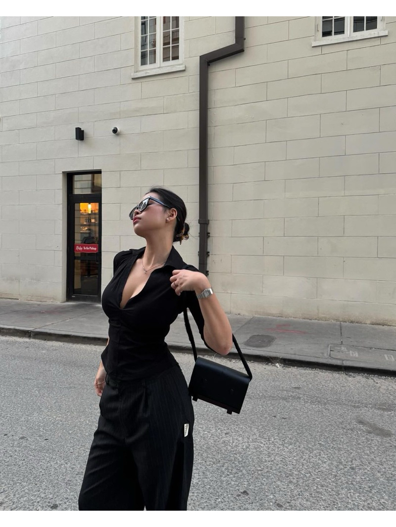 LOW NECKED TOP - 67percent