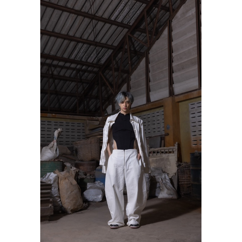 Kawloon Low-rise Pant - LOVE PERMIT