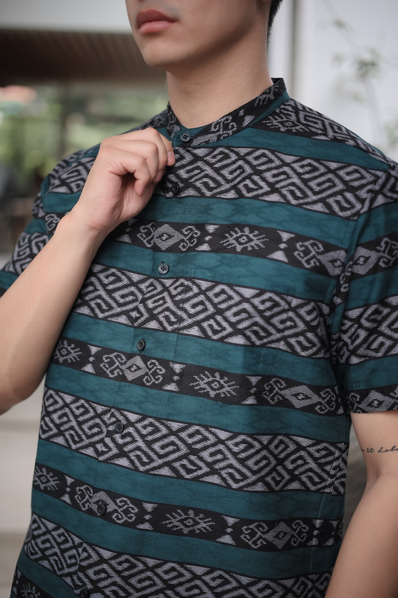 ETHNIC Short Sleeve