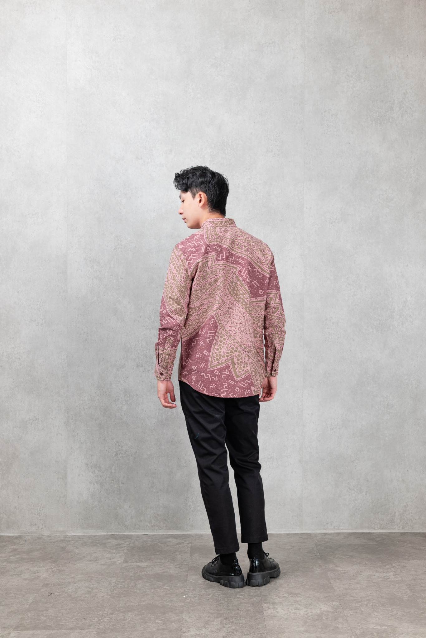 KYLE Long Sleeve