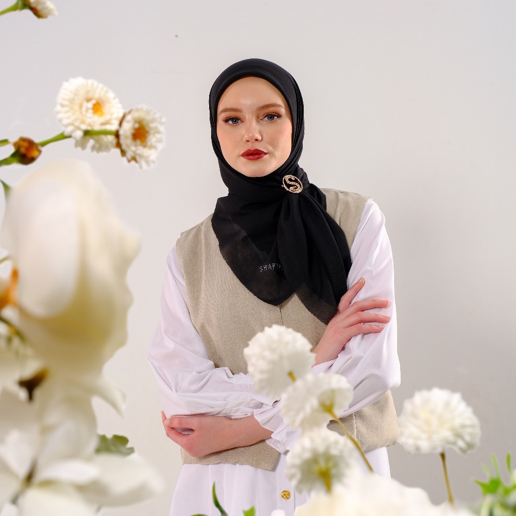 Shafira - Marcella Plain Scarf - Hijab Segi Empat - Ziplock Packaging