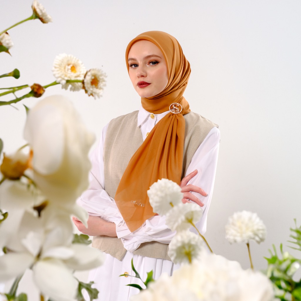 Shafira - Marcella Plain Scarf - Hijab Segi Empat - Ziplock Packaging
