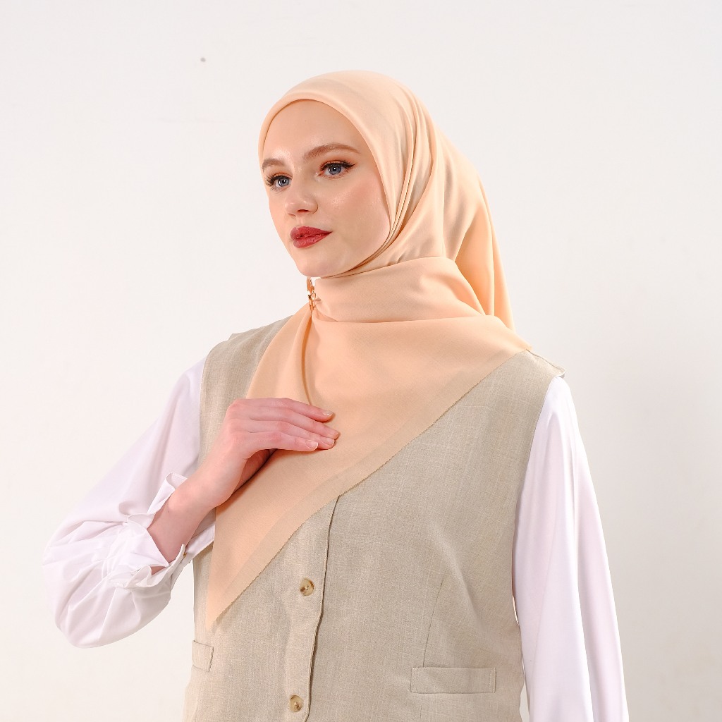 Shafira - Marcella Plain Scarf - Hijab Segi Empat - Ziplock Packaging