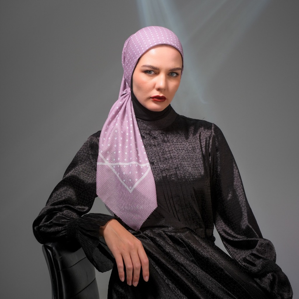 Shafira - Corvina Printed Scarf - Kerudung Segi Empat Motif - Hard Box Packaging