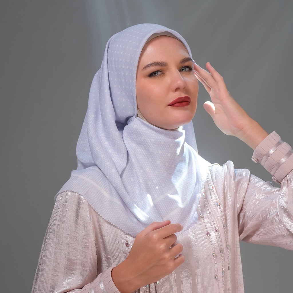 Shafira - Corvina Printed Scarf - Kerudung Segi Empat Motif - Hard Box Packaging