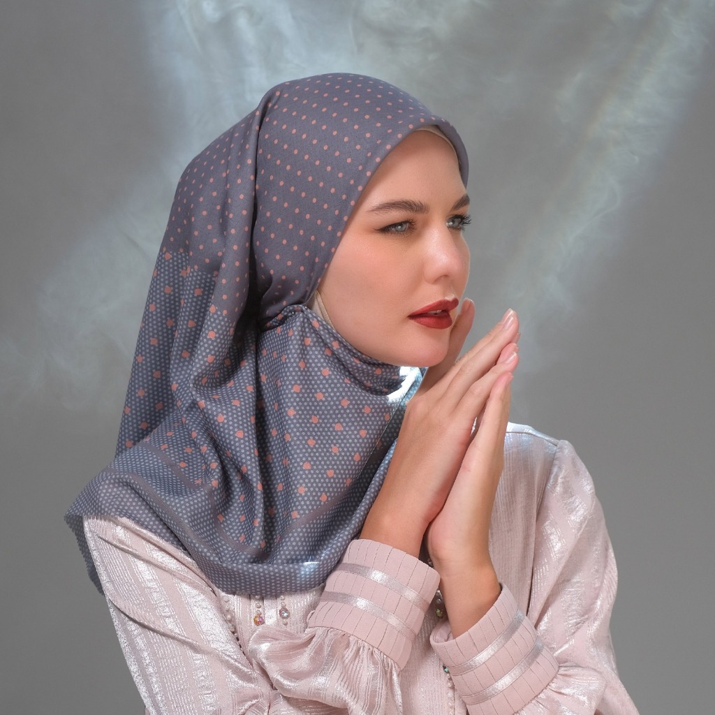 Shafira - Corvina Printed Scarf - Kerudung Segi Empat Motif - Hard Box Packaging